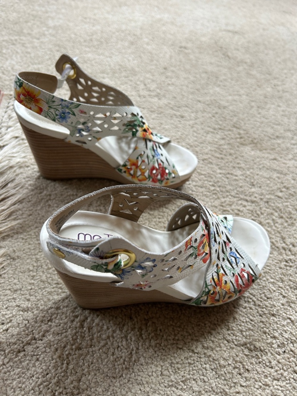 me too White Floral Laser-Cut Wedge Sandals with Tan Cork Heel